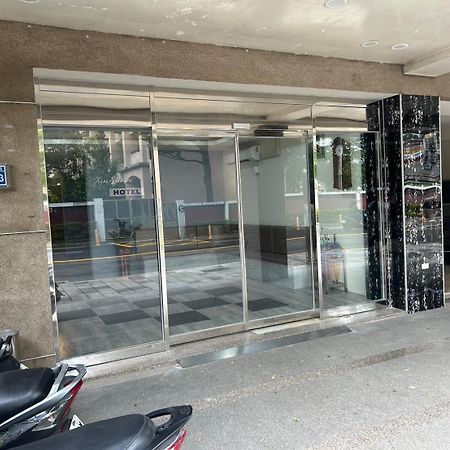 心園生活旅店 Xin Yuan Hotel Hsichu-stad Buitenkant foto