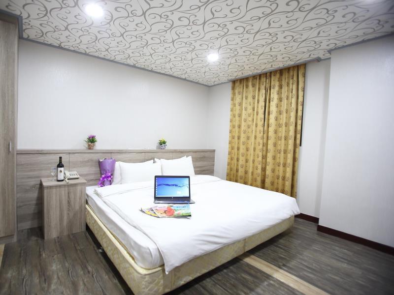 心園生活旅店 Xin Yuan Hotel Hsichu-stad Buitenkant foto