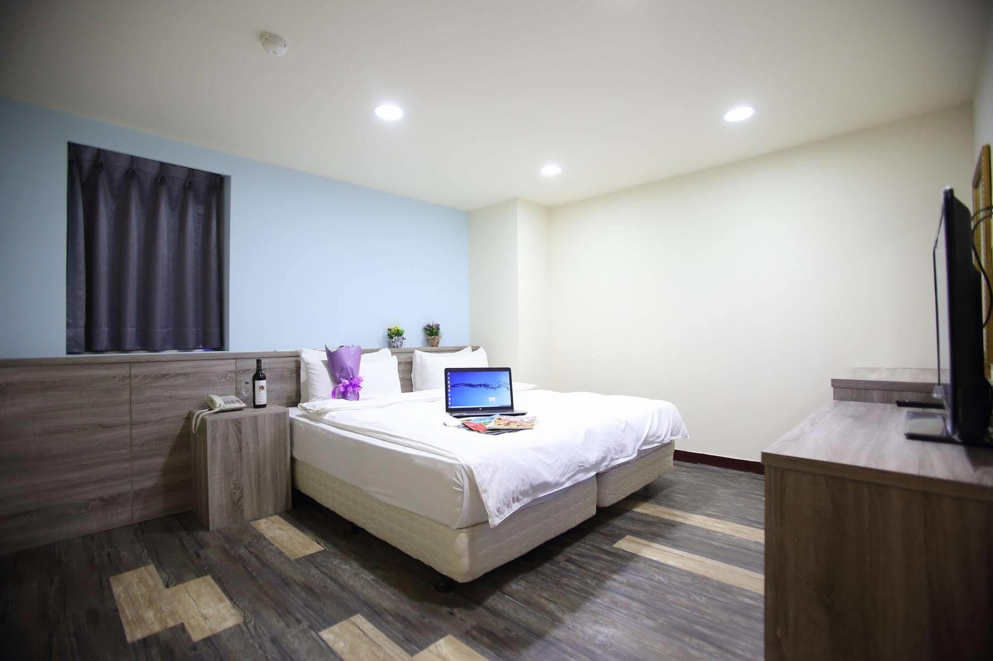 心園生活旅店 Xin Yuan Hotel Hsichu-stad Buitenkant foto
