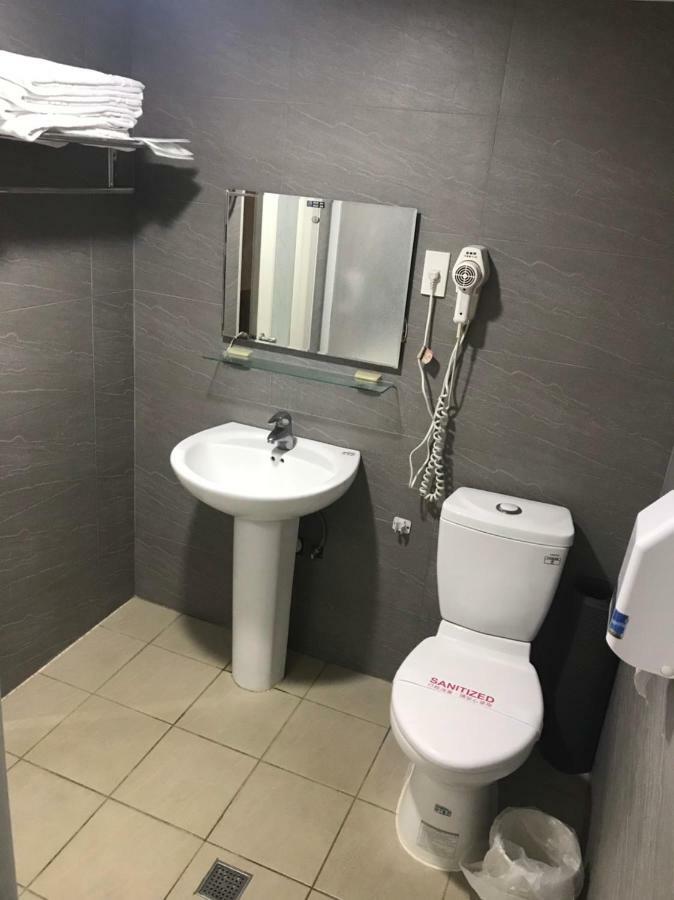 心園生活旅店 Xin Yuan Hotel Hsichu-stad Buitenkant foto